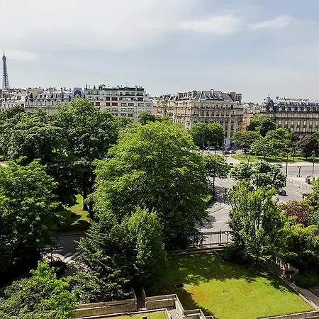 Squarebreak - With Terrace On The Eiffel Tower *