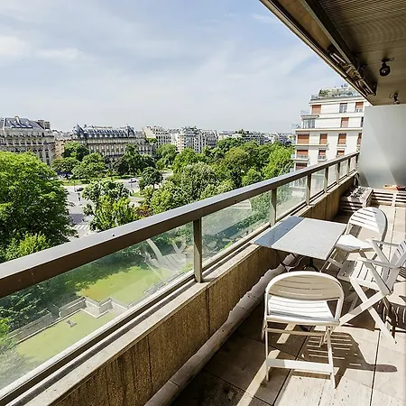 Squarebreak - With Terrace On The Eiffel Tower
